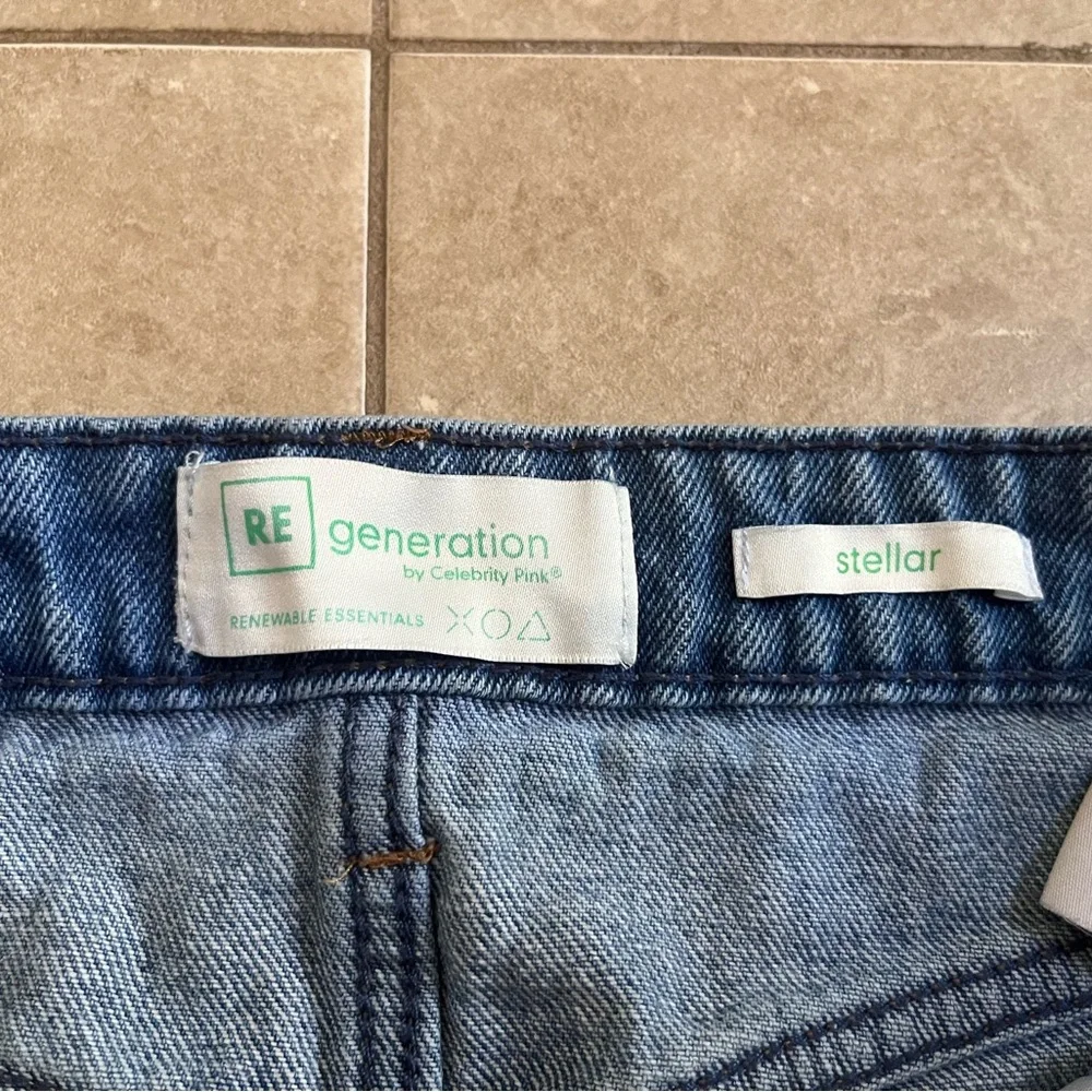 Celebrity Pink RE High-Low Denim Fray Bottom Skirt. Size 1/25